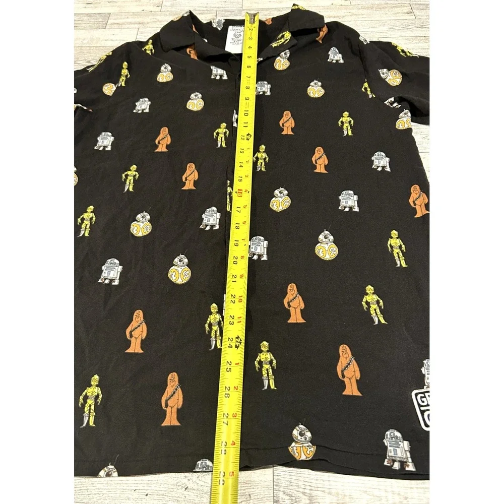 Men's Short Sleeve Button Down Star Wars Black Shirt‎ Disney Store Size MEDIUM